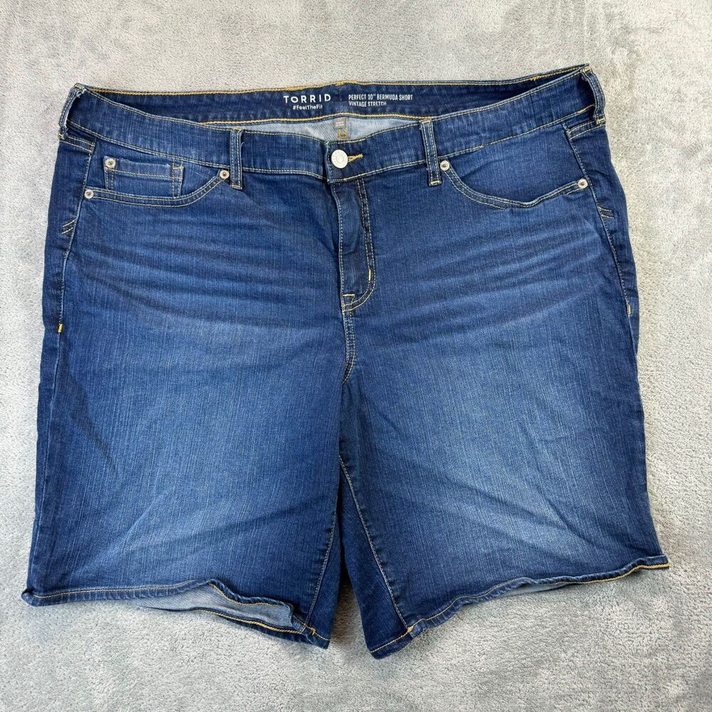 Torrid Shorts Womens 22 Blue Denim Perfect 10" Bermuda Short Vintage Stretch